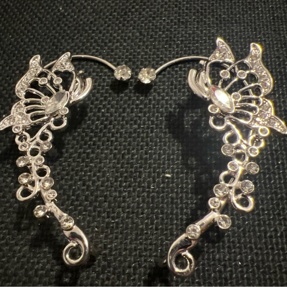 Elegant Silver Butterfly Earrings - Picture 1 of 7